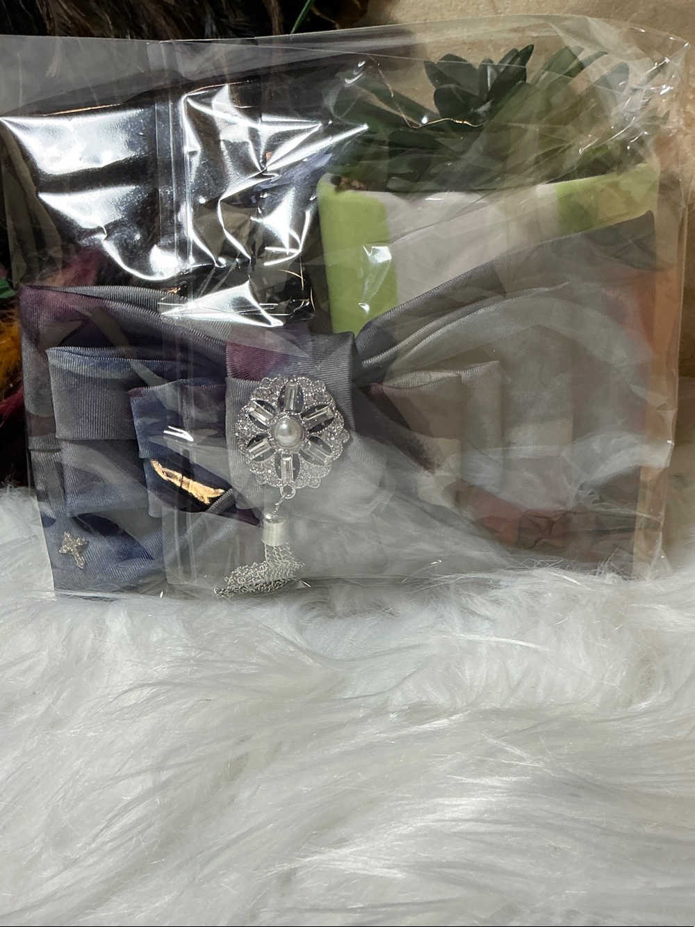 Elegant Gray Floral Bow Silk necklace Tie with Silver Brooch